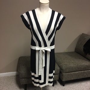 Trina Turk Black/Cream Knit Dress/Size Medium